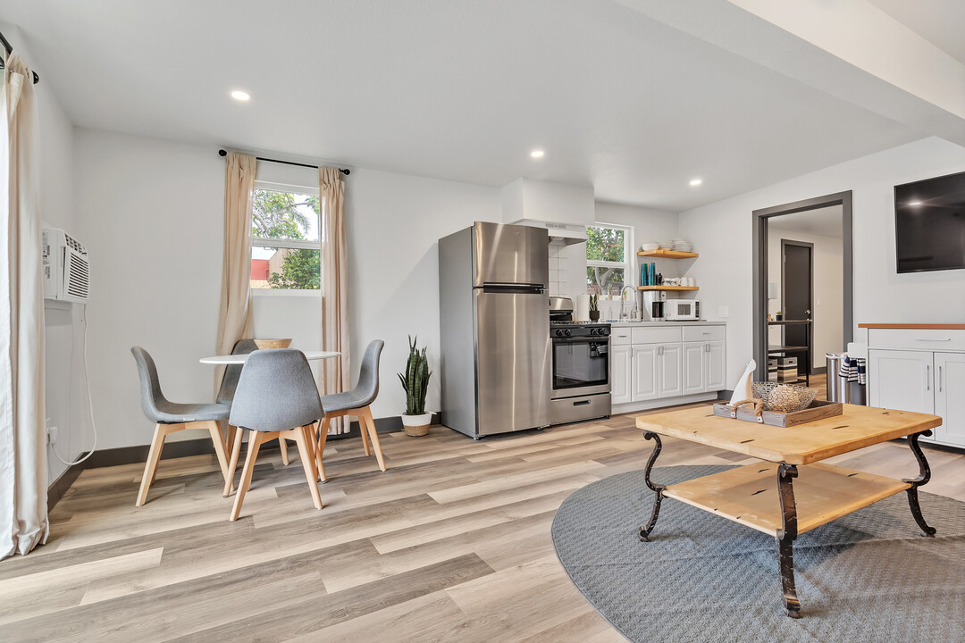 Tremont interior